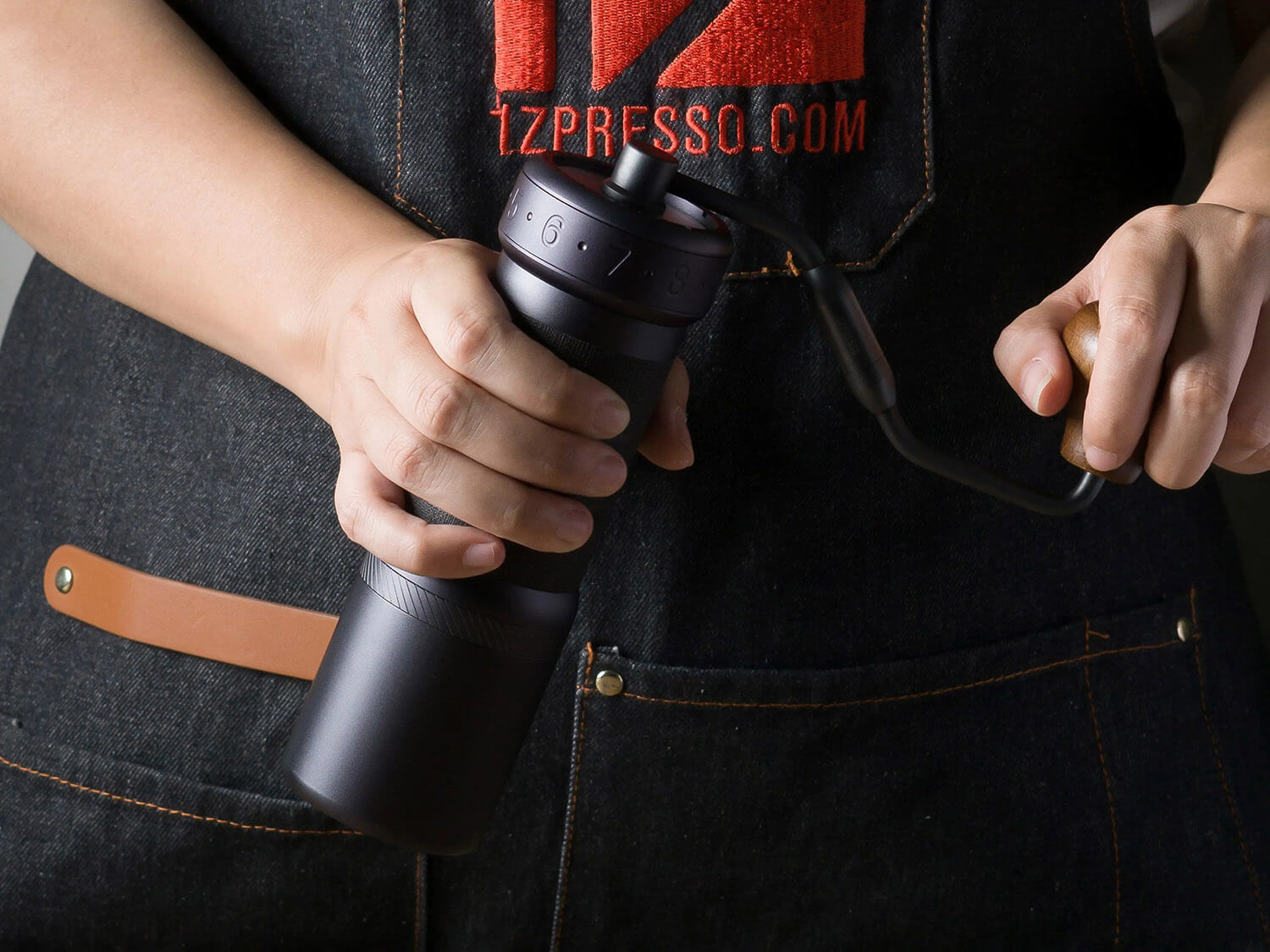 1Zpresso K-Ultra Manual Coffee Grinder – Silver & Iron Grey