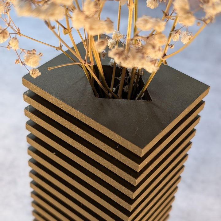 Nado Vase Black Walnut – Design-Vase aus PLA-Wood (3D-Druck), skulpturales Deko-Objekt für Trockenblumen (20,3 cm)