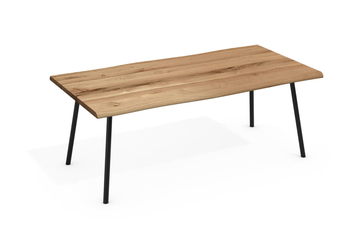 Esstisch OSKAR Eiche Massiv mit Baumkante – 4,5 cm Platte (aufgedoppelt), 4-Fuß Rundrohr schräg Metall Schwarz (180–240 cm)