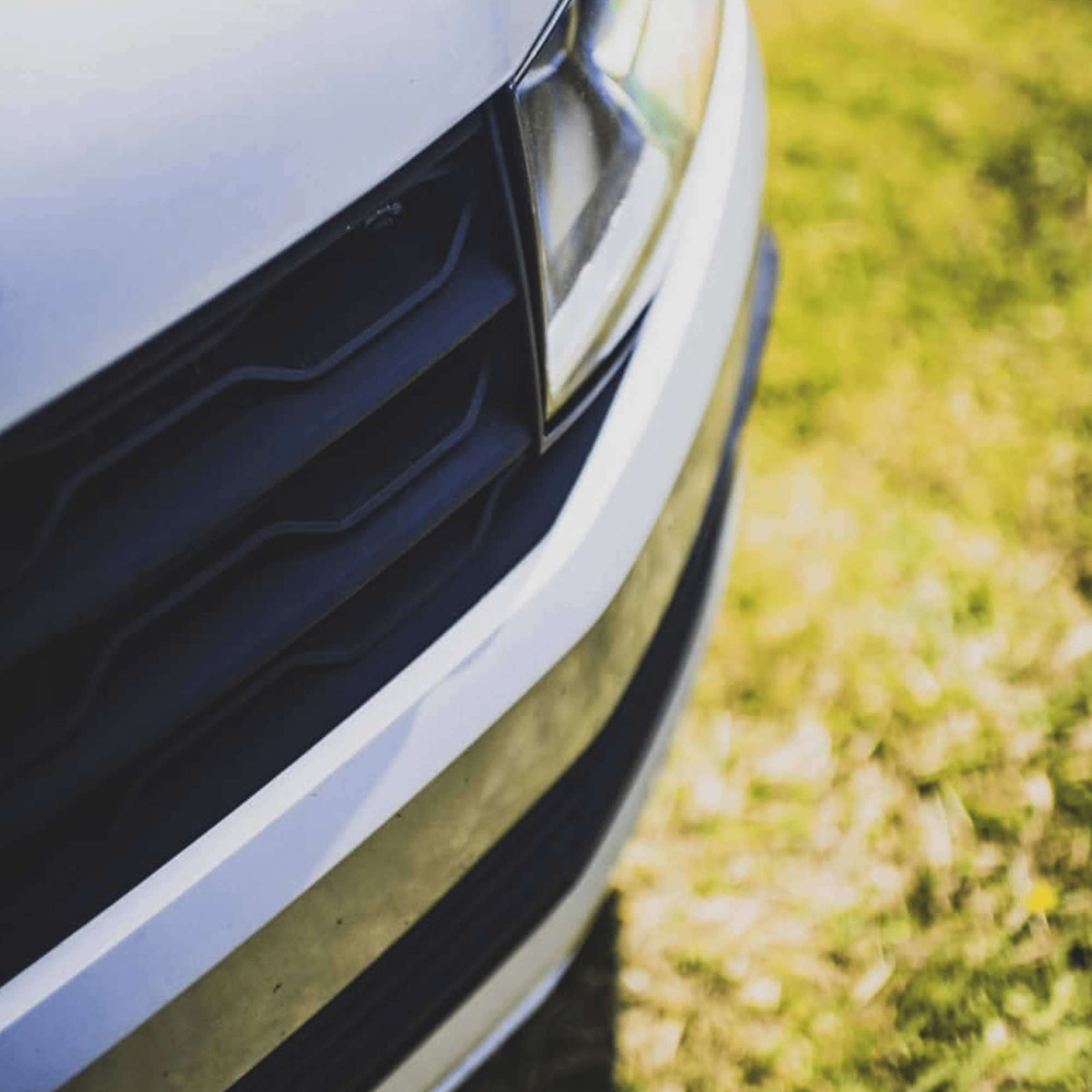 For VW T6 R-Line Front Grille (2 in 1) Badged/Badgeless - Matte Black