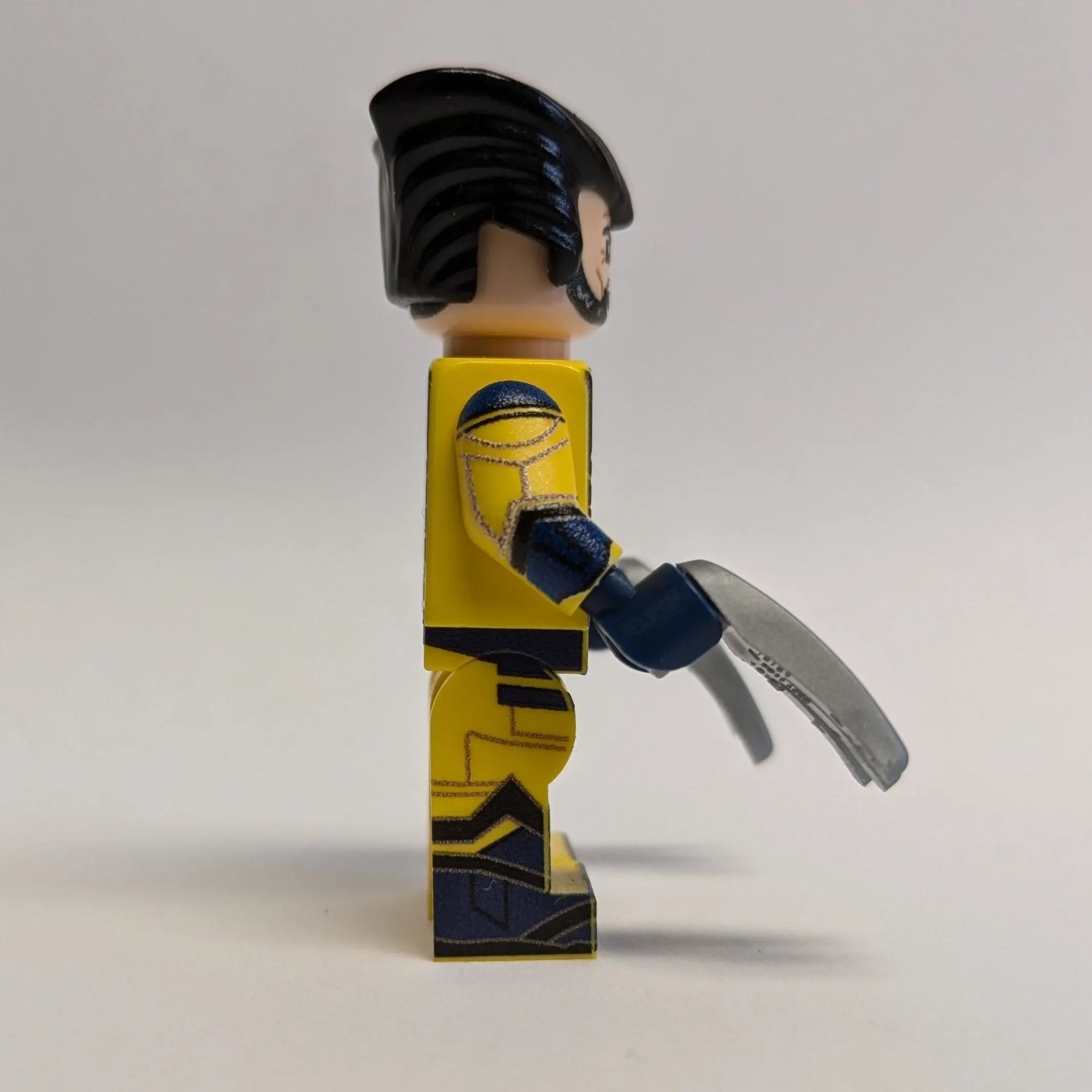 "Wolfman" minifigure by MBB-Custom