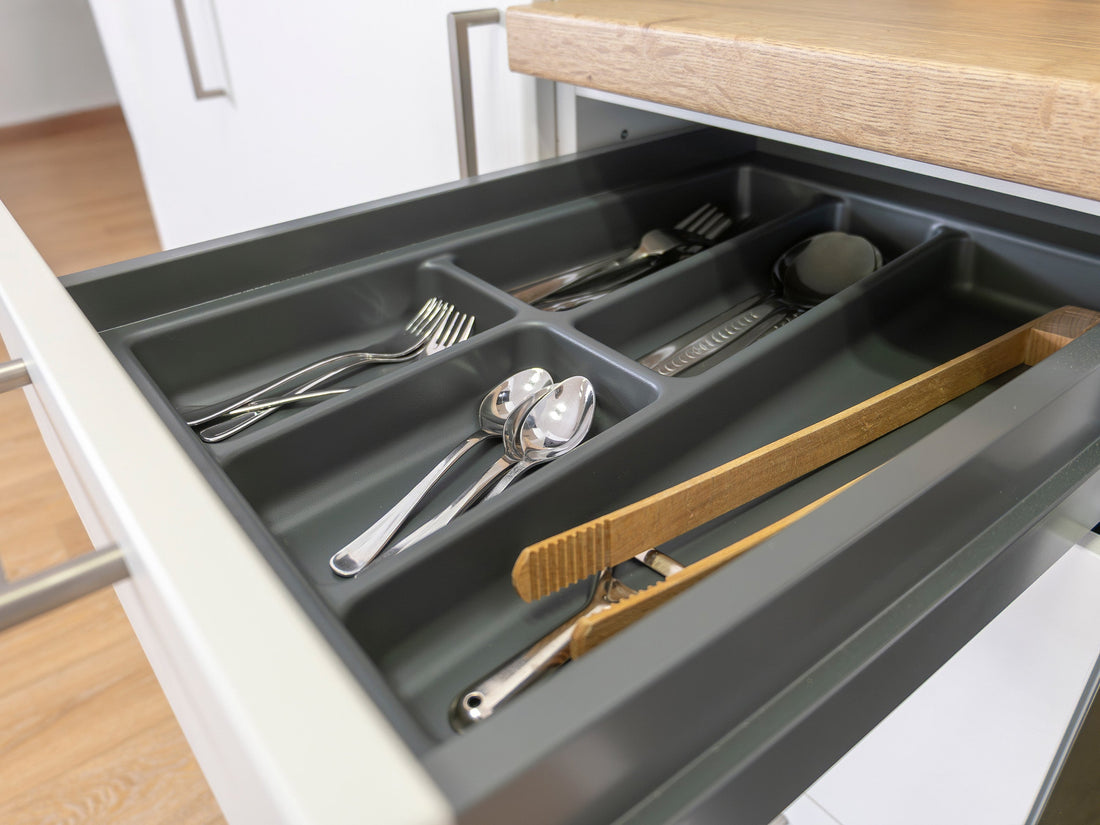 210cm GEBA Komplett-Küchenzeile – vormontiert mit oder ohne E-Geräten, Nischenrückwand & LED-Beleuchtung