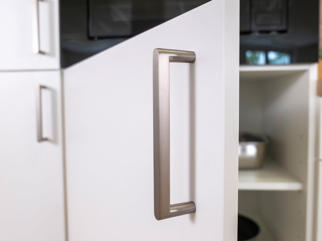 270cm GEBA Komplett-Küchenzeile  – vormontiert mit oder ohne E-Geräten, Nischenrückwand & LED-Beleuchtung