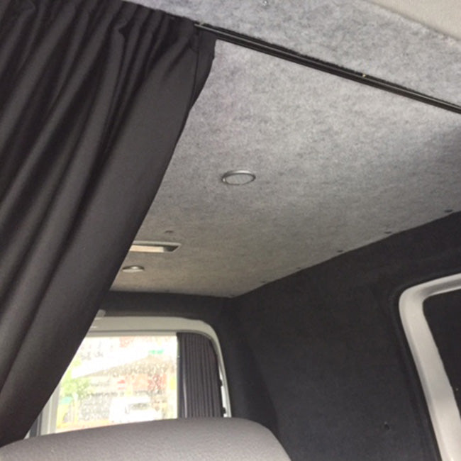Ford Transit MK6 Trennvorhang Fahrerhaus – Cab Divider Curtain Kit (Rücksitz-/Kabinenabtrennung), 5 Farboptionen, inkl. Schiene & Nieten