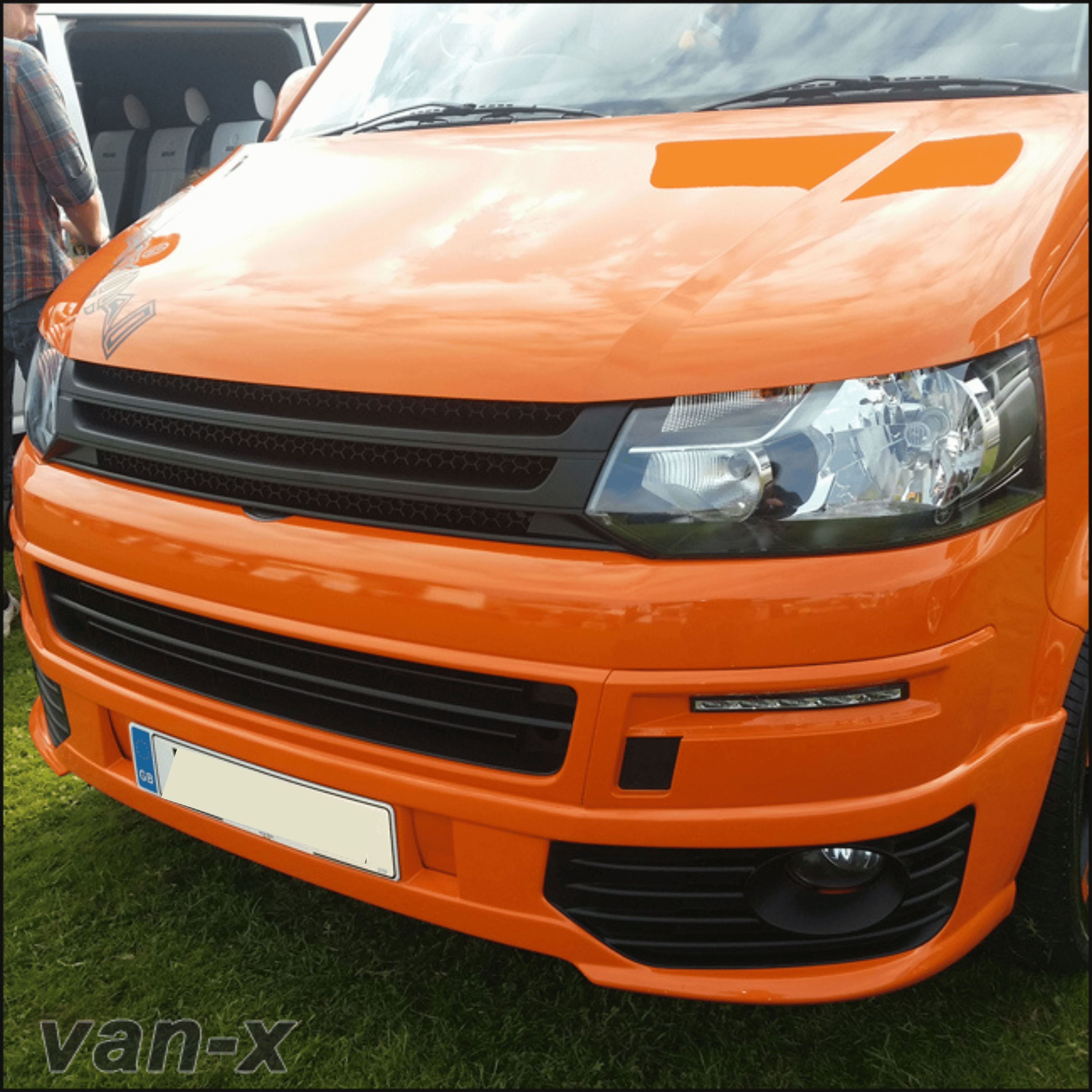 For Volkswagen T5.1 Matte Black Badgeless Grille *Clearance* [B Grade]